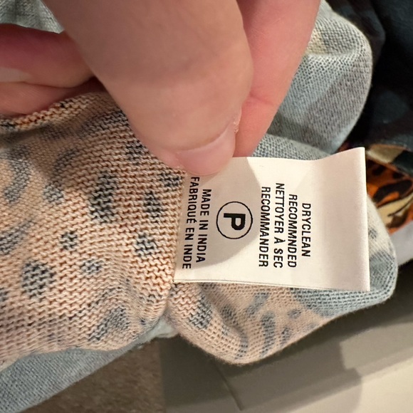 Conditions Apply Anthropologie Leopard Print Pullover Poncho Top - Picture 11 of 12